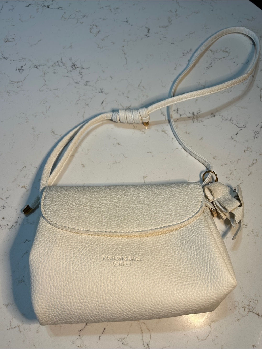 Fashion & Bags Leather White Crossbody Bag with elephant bag charm
